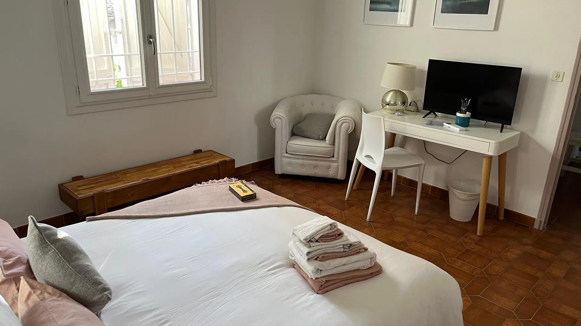 Villa les 3 lumières 8-10 personnes, Clim, piscine à proximité des plages La Ciotat 0*,